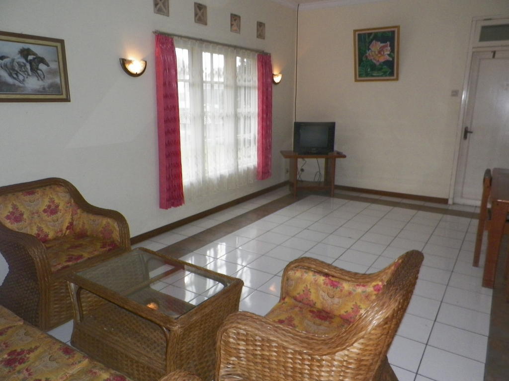 Hotel Puspa Sari Redpartner Ciater Zimmer foto